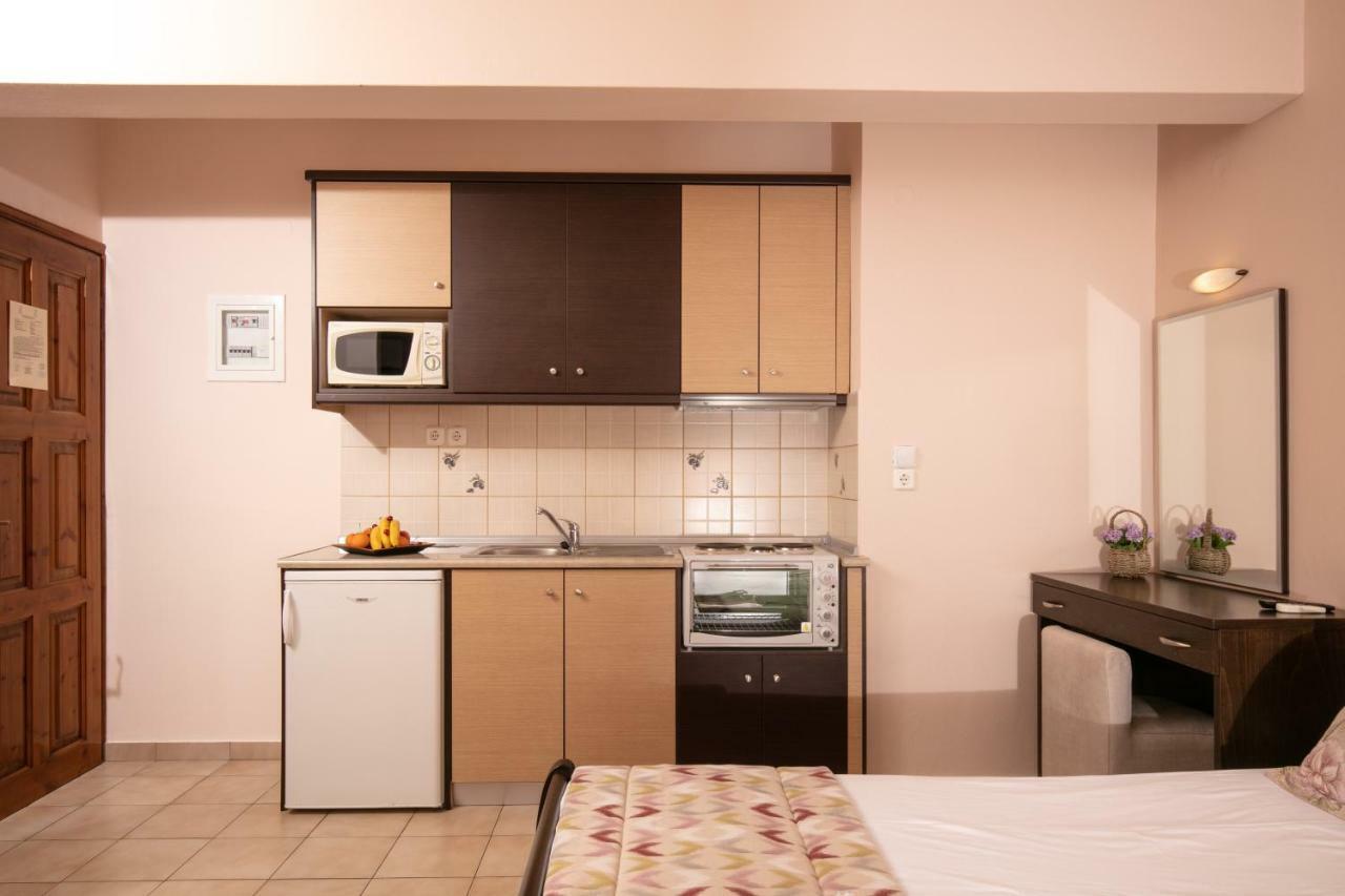 Dryades Apartments & Studios Skala Potamia  Bagian luar foto